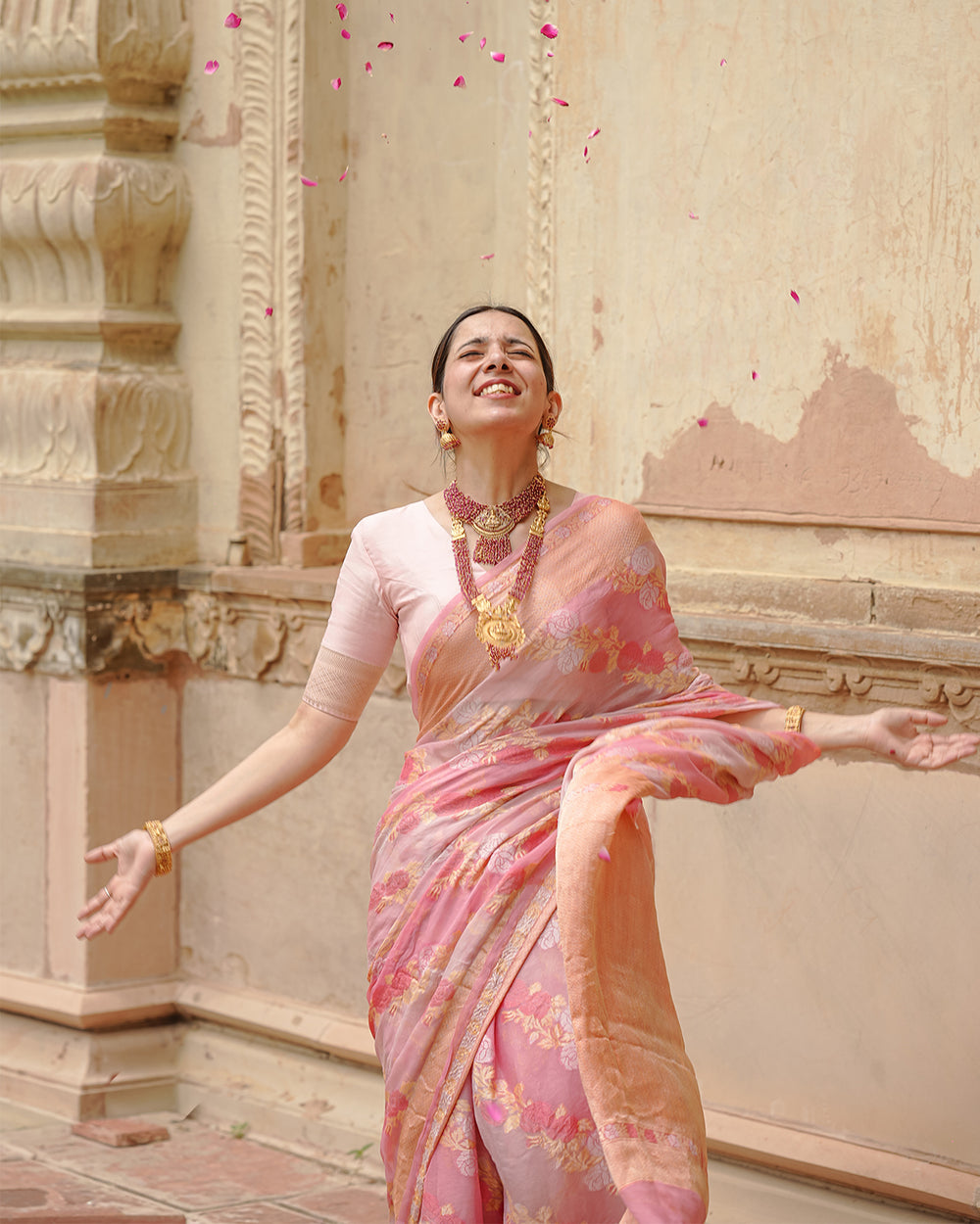 Pastel Rose Glow Pure Chiffon Saree with Delicate Zari and Floral Detailing