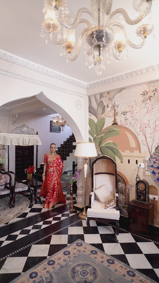 Red Pure Chiffon Saree with Graceful Floral Jaal Craftsmanship