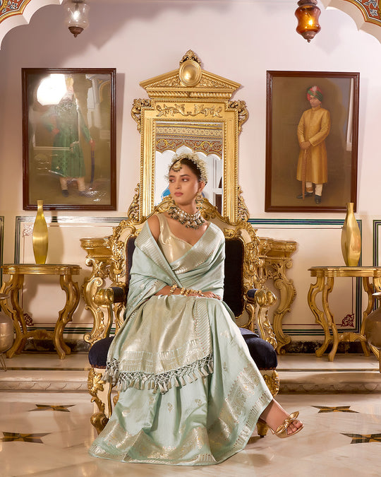Flamingo Pink Pure Banarasi Saree with Intricate Zari Geometric Butidar Weaving