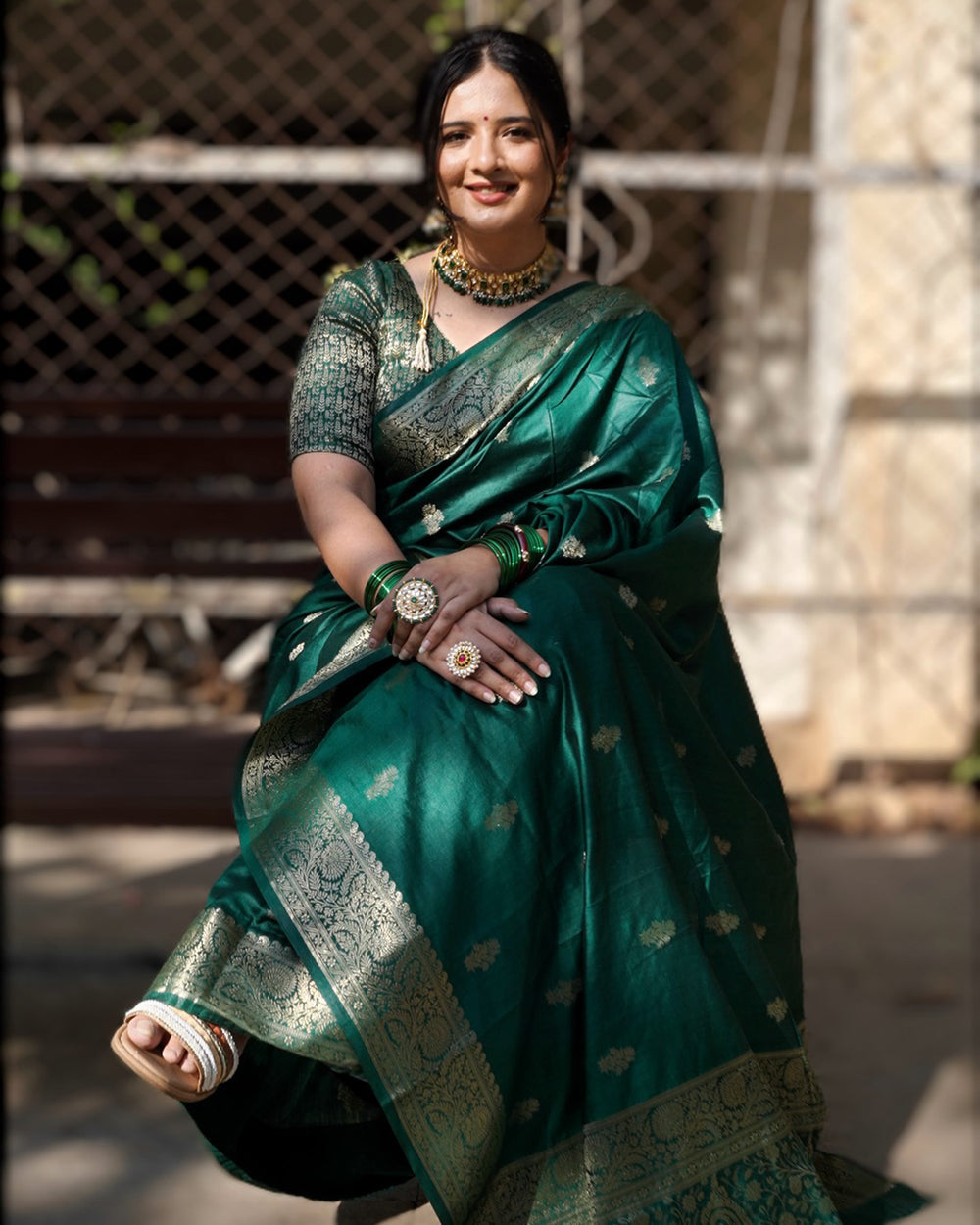 Forest Green Grace Pure Banarasi Silk Saree with Vintage-inspired Paisley Weaves