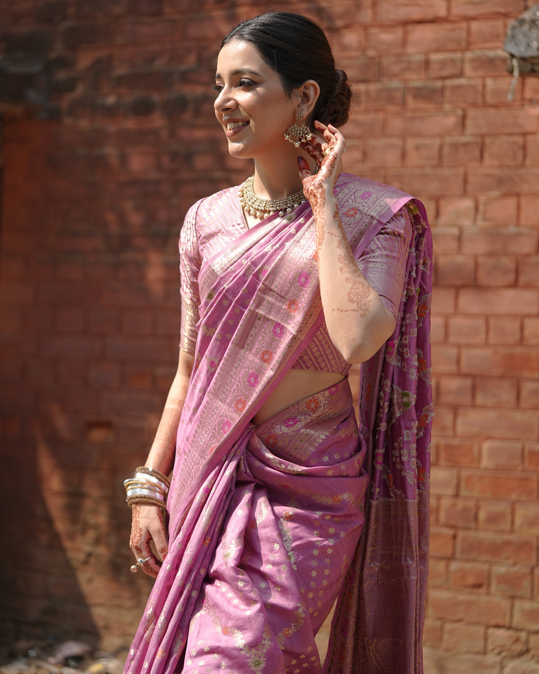 Enchanted Lilac Banarasi Silk Handwoven Saree with Majestic Persian Jaal and Meenakari Accents