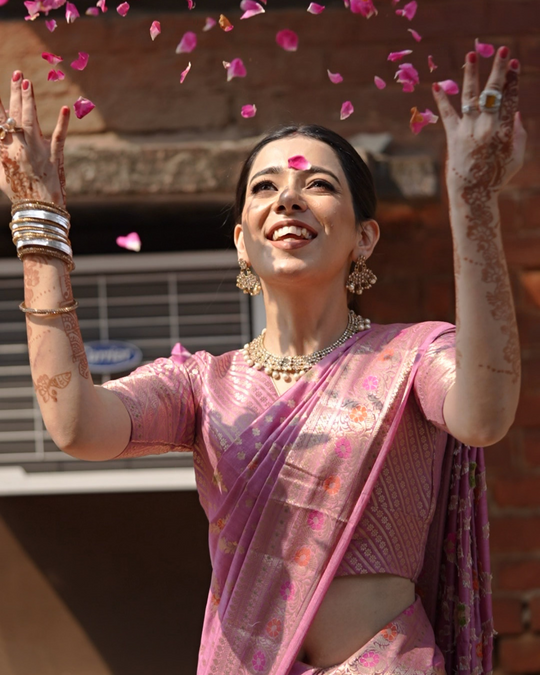 Enchanted Lilac Banarasi Silk Handwoven Saree with Majestic Persian Jaal and Meenakari Accents