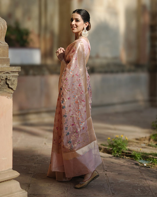 Imperial Delicate Pink Pure Sooti Cotton Saree with Exquisite Floral Designs