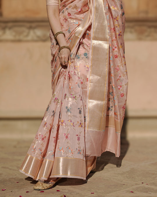 Imperial Delicate Pink Pure Sooti Cotton Saree with Exquisite Floral Designs