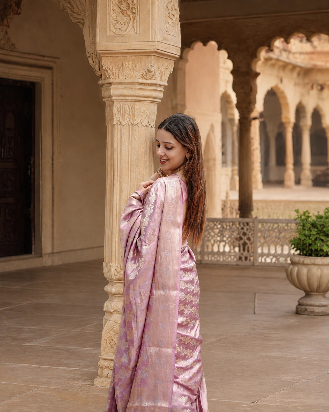 Soft Lilac Pure Banarasi Saree with Intricate Floral Zari Weaving