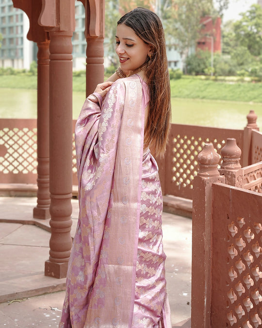 Lilac Pure Banarasi Saree with Elegant Floral Weaving