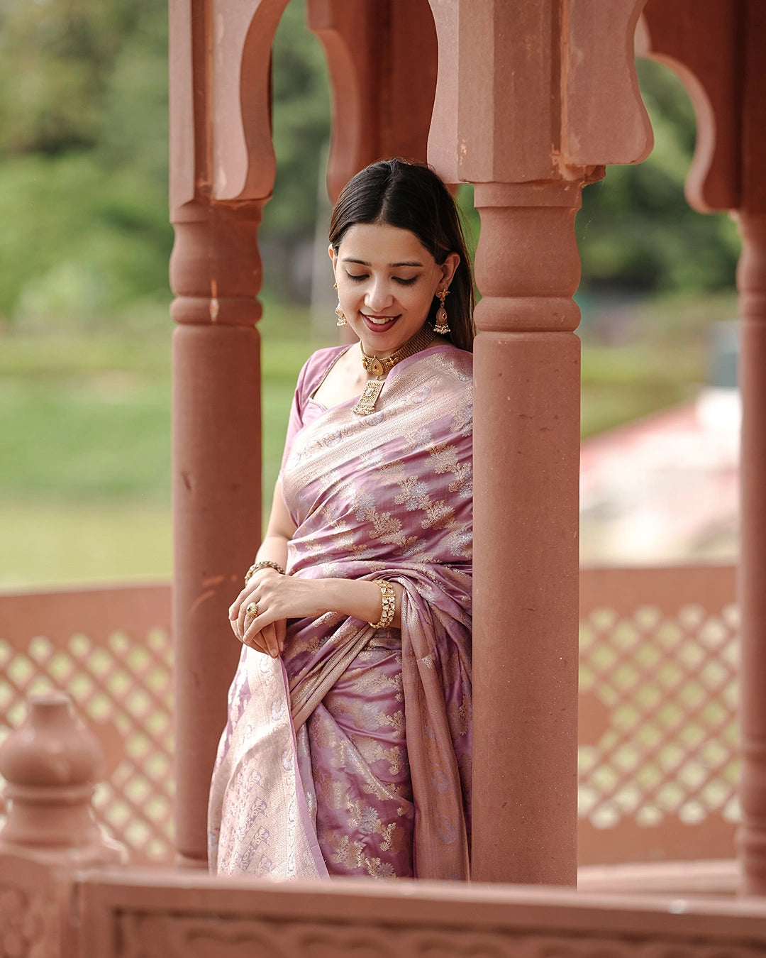 Lilac Pure Banarasi Saree with Elegant Floral Weaving