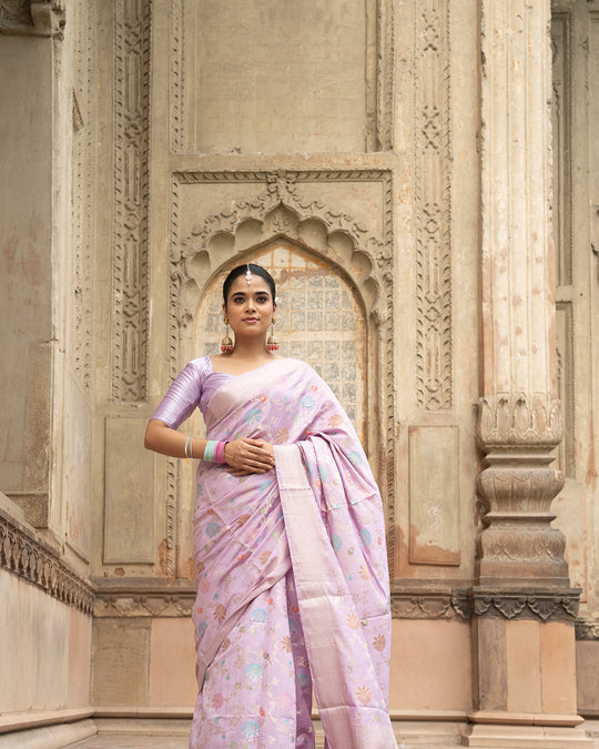 Light Purple Pure Banarasi Saree with Subtle Zari and Blooming Butidar Weaves