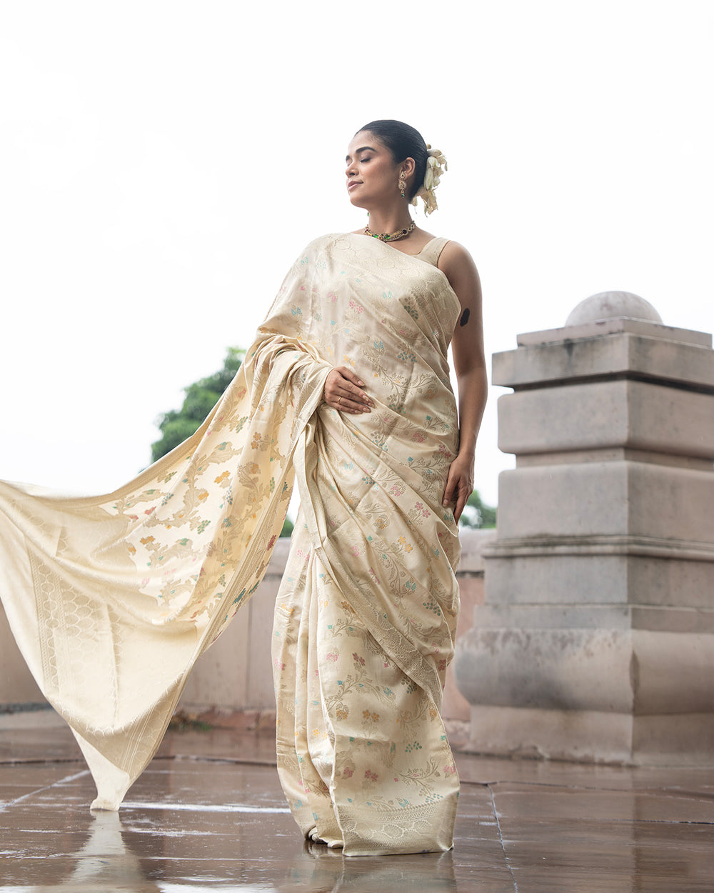 Ethereal Cream Pure Banarasi Saree with Pastel Brocade Floral Weaves