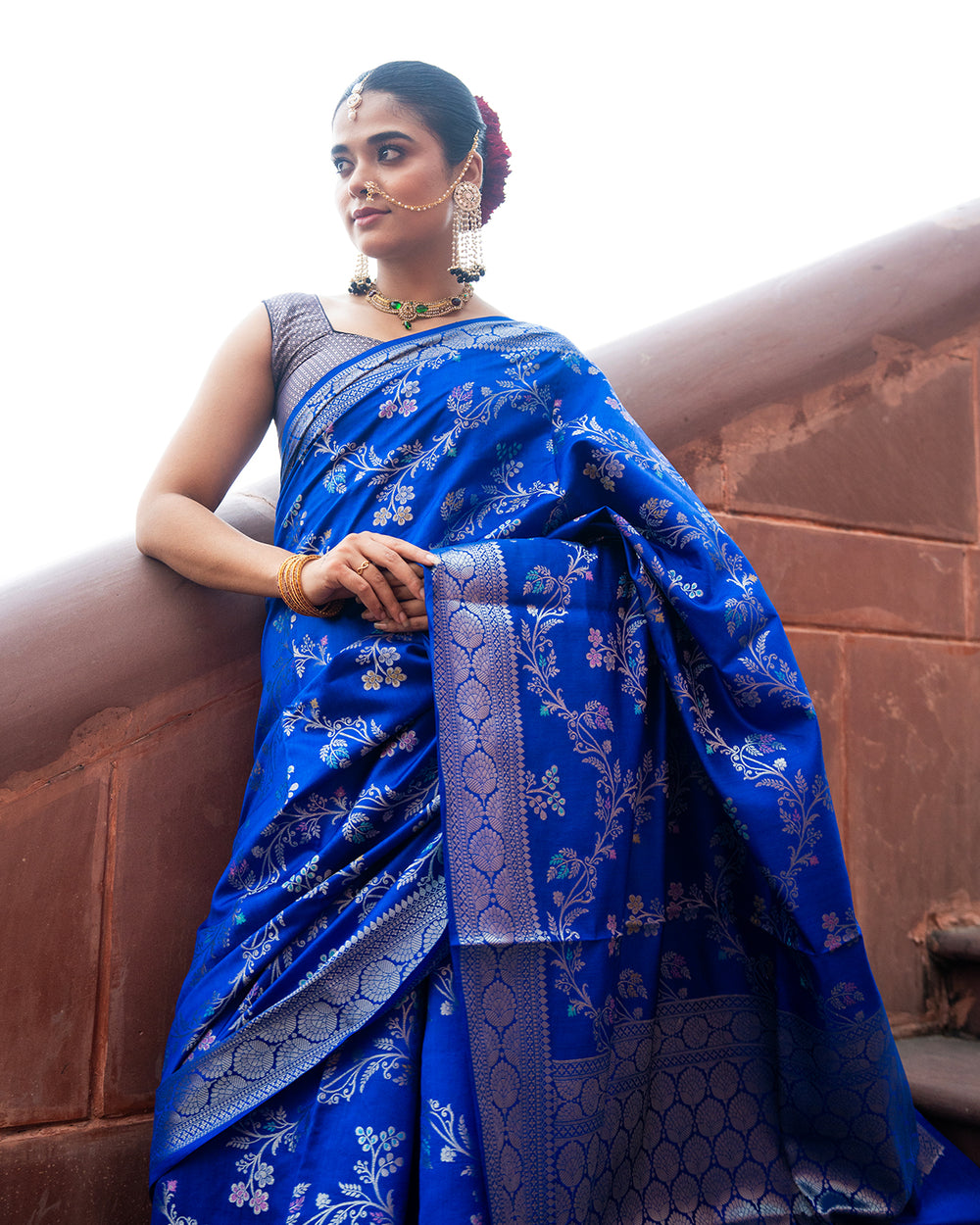 Royal Blue Pure Banarasi Saree with Ornate Lustrous Floral Blooming Motifs