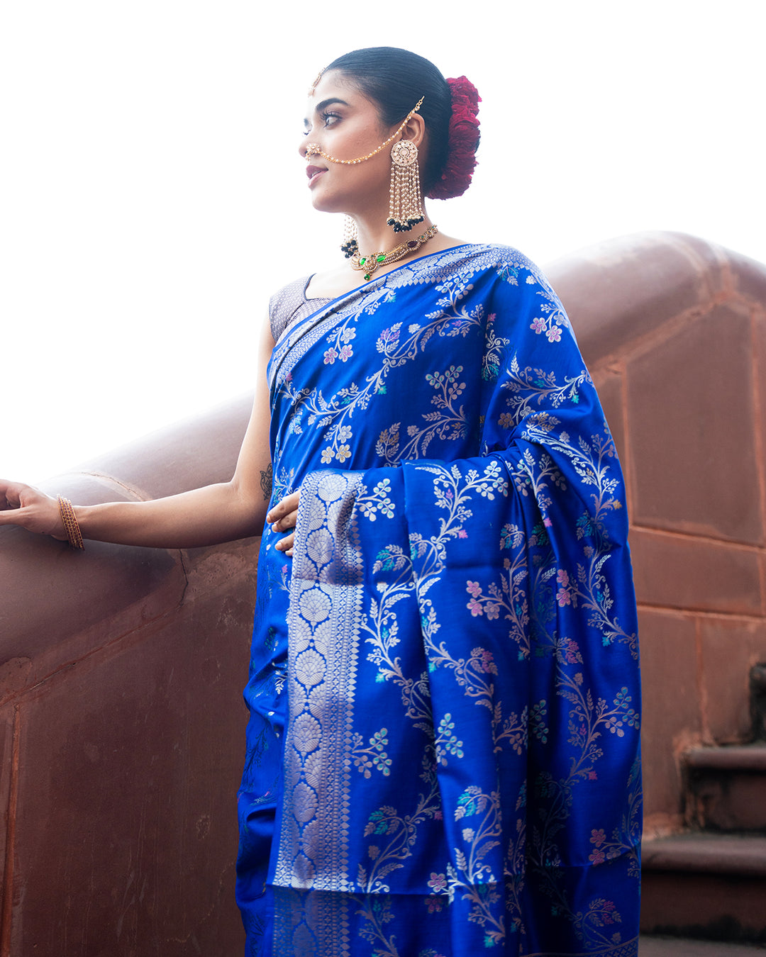 Royal Blue Pure Banarasi Saree with Ornate Lustrous Floral Blooming Motifs