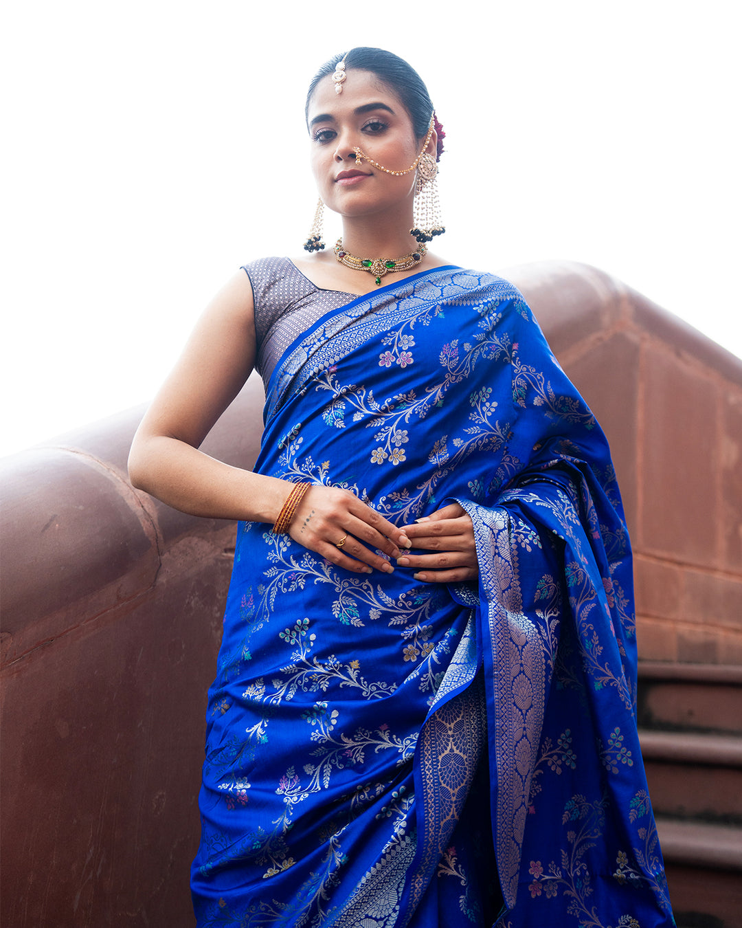 Royal Blue Pure Banarasi Saree with Ornate Lustrous Floral Blooming Motifs