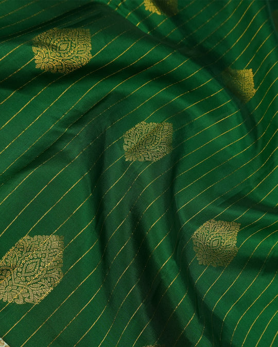 Green Pure Kanjivaram Saree with Mint Pallu and Gold Pinstriped Paisley Buta - katansi