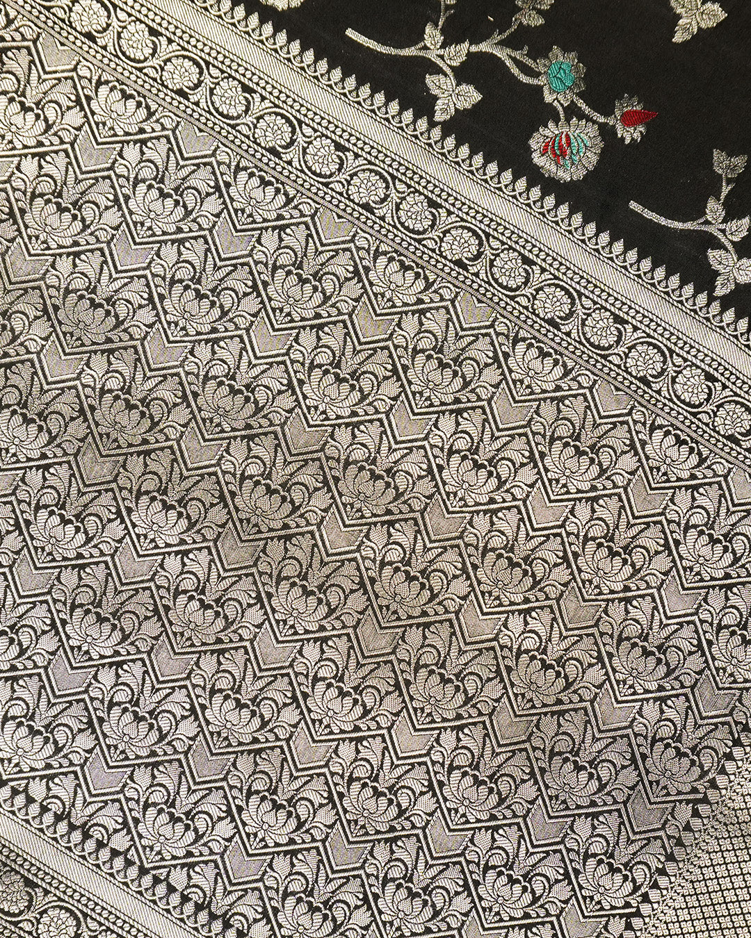 Black Pure Banarasi Saree with Floral Meenakari Jaal Weaves