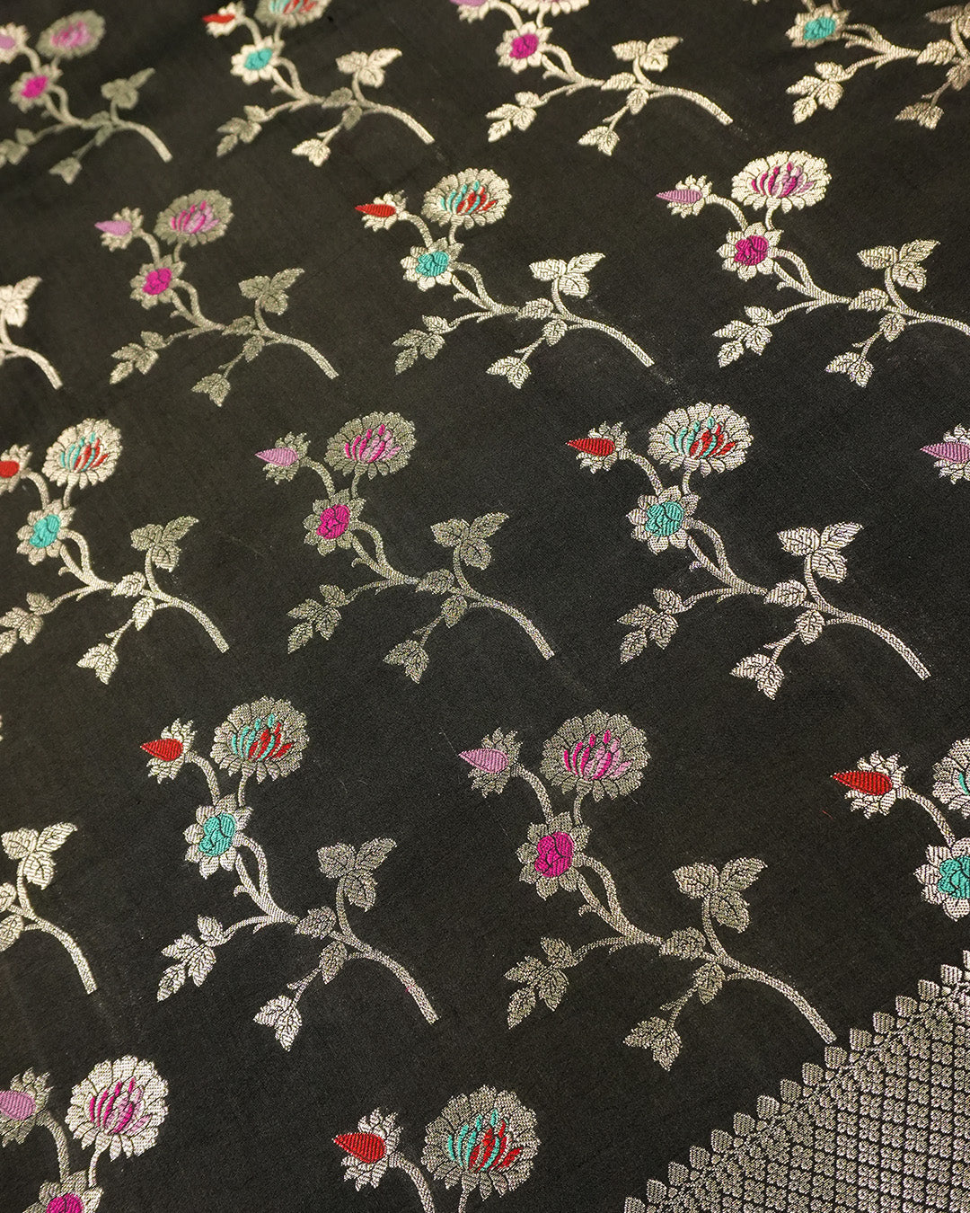 Black Pure Banarasi Saree with Floral Meenakari Jaal Weaves
