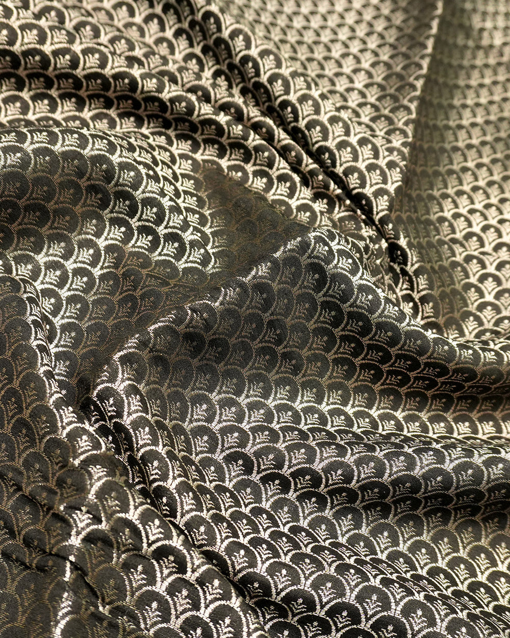 Black Pure Banarasi Saree with Floral Meenakari Jaal Weaves