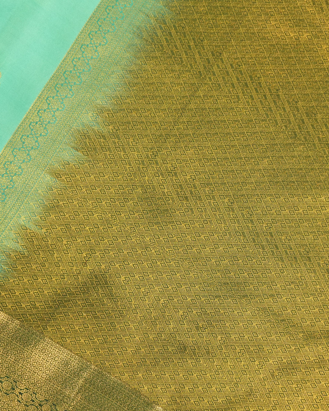 Aqua Green Pure Kanjivaram Saree with with Heritage Weaves