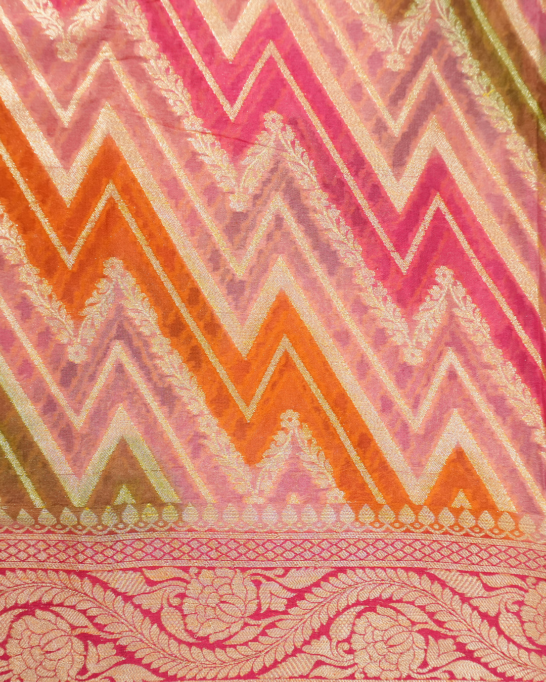 Sunlit Pink Pure Chiffon Saree with Radiant Chevron Zari Waves