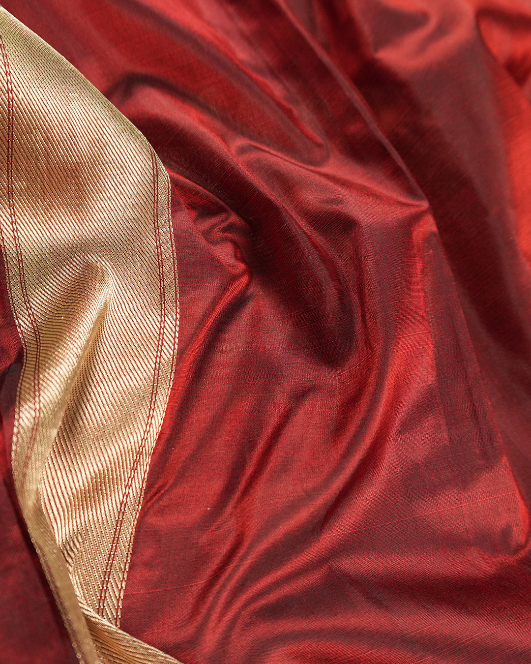 Maroon Pure Katan Saree Featuring Timeless Kashi Skyline and Riverfront Weaves
