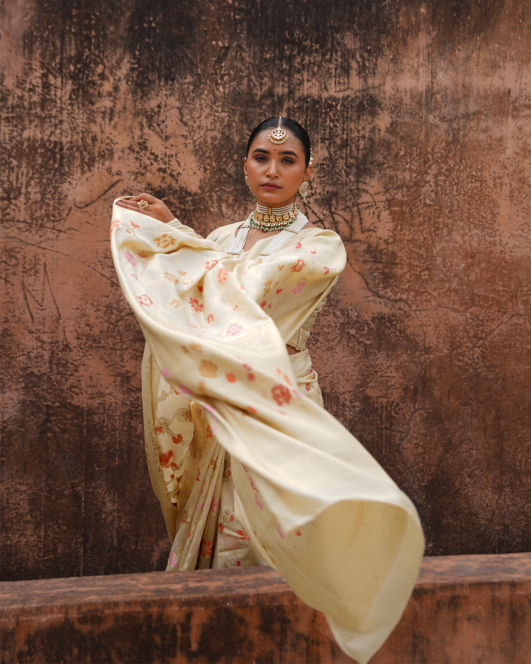 Champagne Blossom Pure Banarasi Saree with Delicate Floral Motifs Weaves