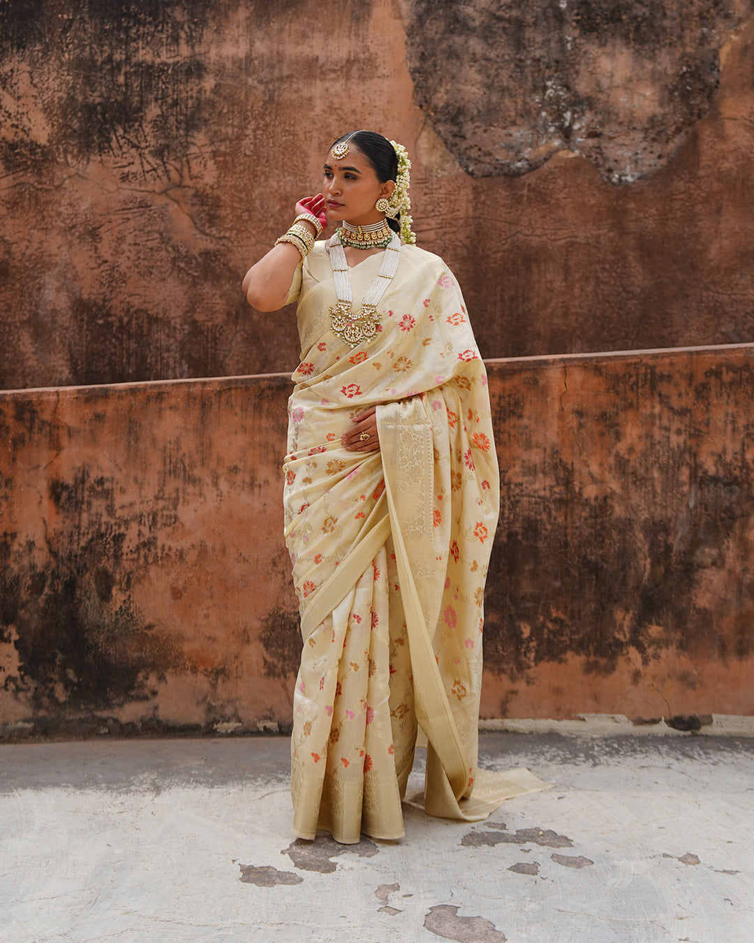 Champagne Blossom Pure Banarasi Saree with Delicate Floral Motifs Weaves
