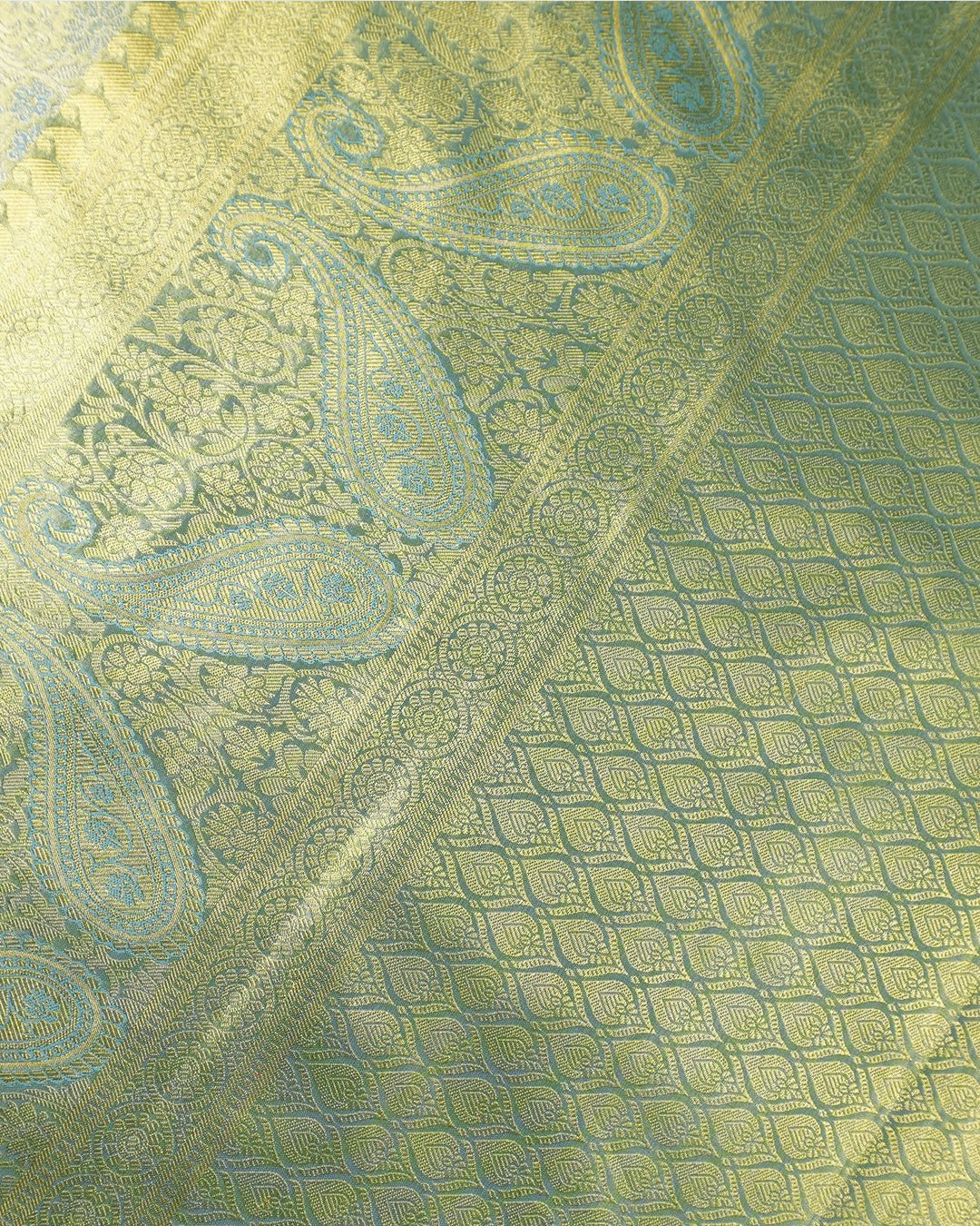 Aqua Blue Pure Kanjivaram Saree with Dimensional Bloom Jaal Weave - katansi