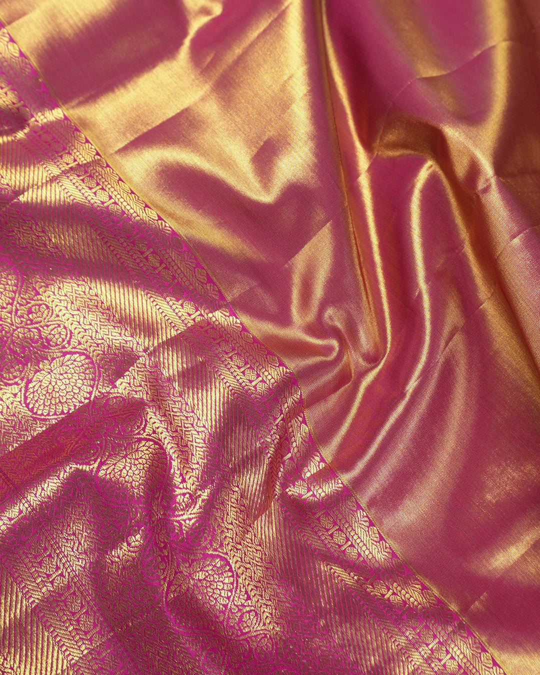 Pink Pure Kanjivaram Saree with Floral Jaal Weaves and Brocade Border - katansi