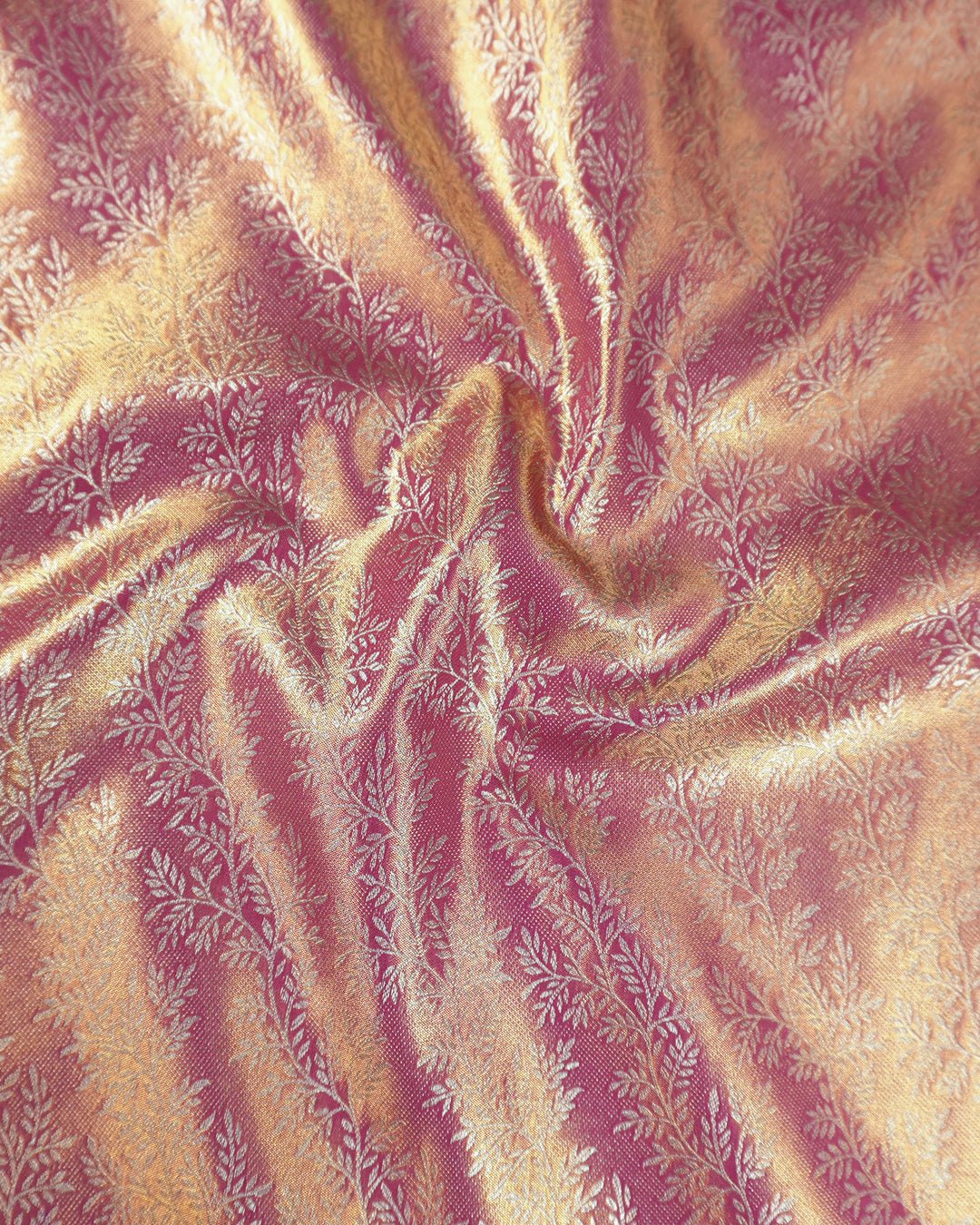 Rose Pink Pure Kanjivaram Saree with Veil Flower Jaal Weaving - katansi