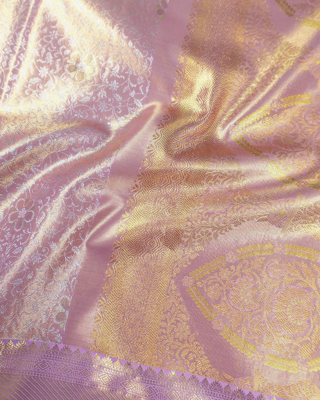 Orchid Mauve Pure Kanjivaram Saree with Intricate Floral Weaving - katansi