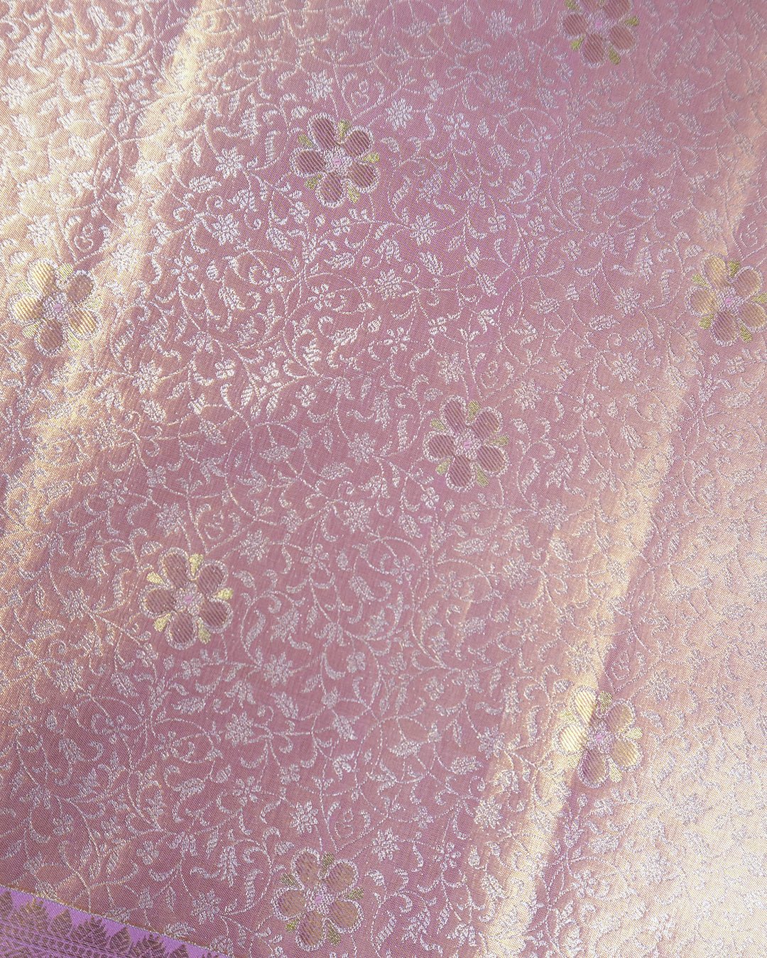 Orchid Mauve Pure Kanjivaram Saree with Intricate Floral Weaving - katansi