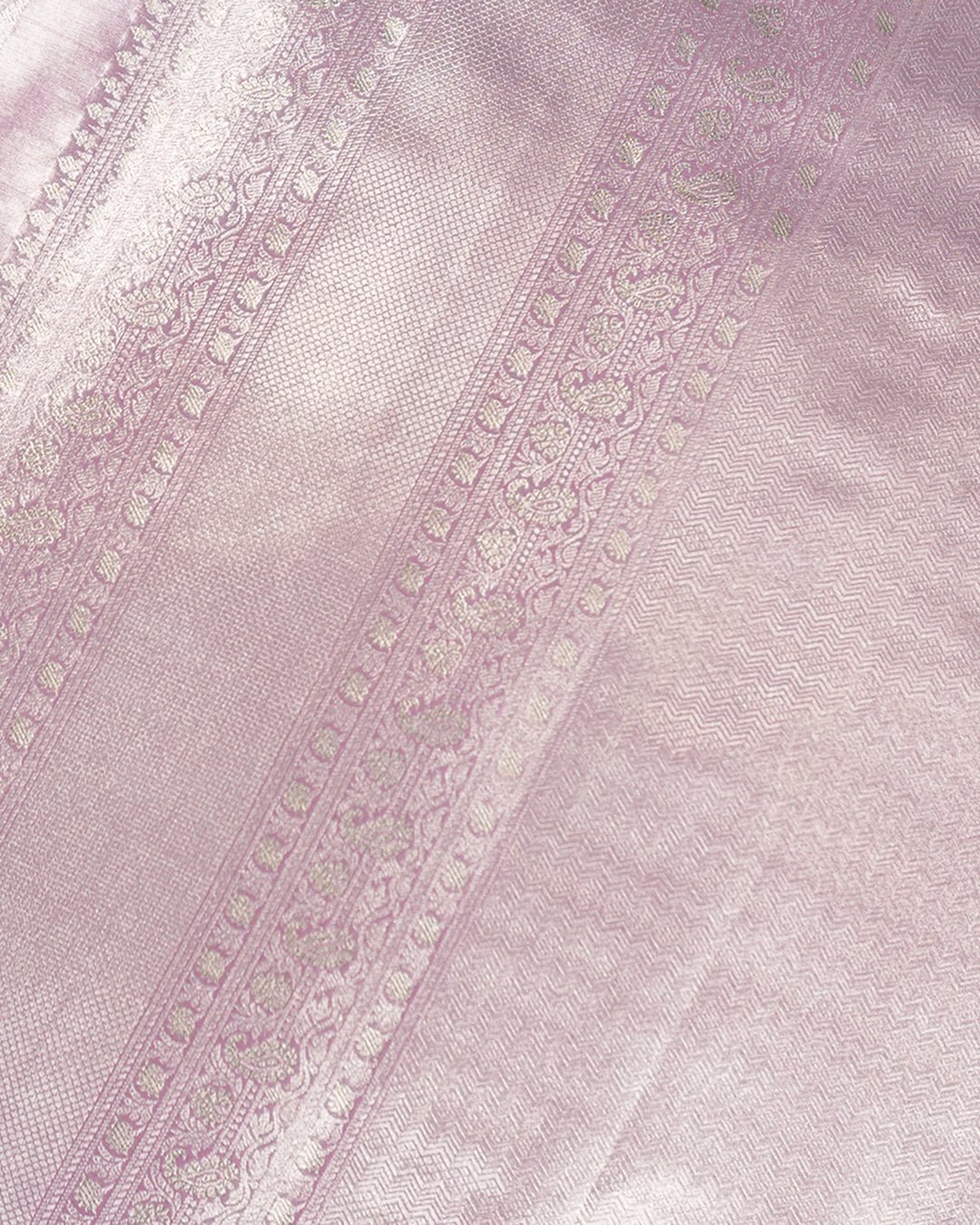 Pink Pure Kanjivaram Saree with Shimmering Floral Tapestry Weaves - katansi