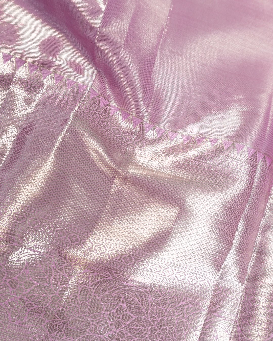 Pink Pure Kanjivaram Saree with Shimmering Floral Tapestry Weaves - katansi