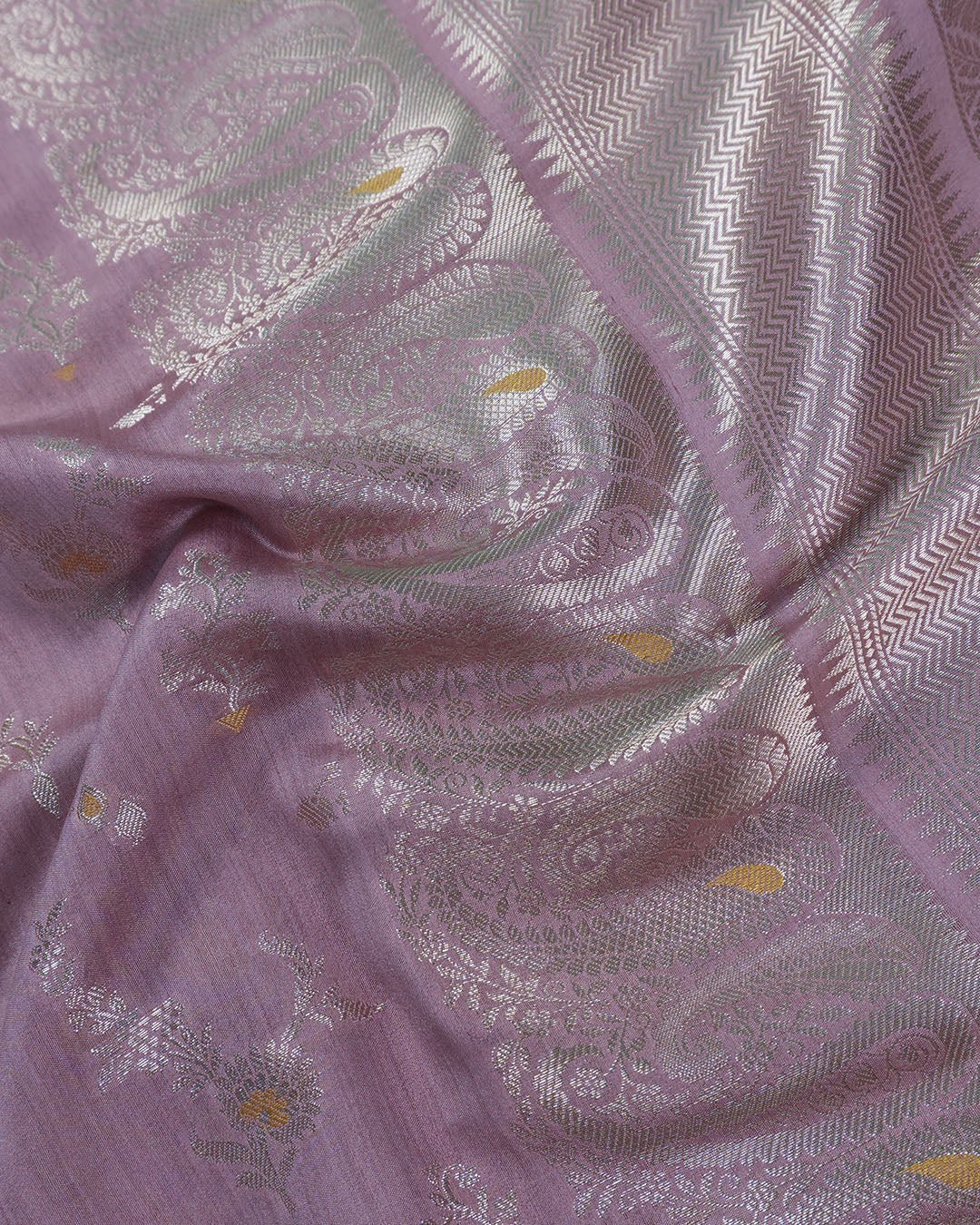 Orchid Mauve Pure Banarasi Saree with Traditional Paisley Weaves - katansi