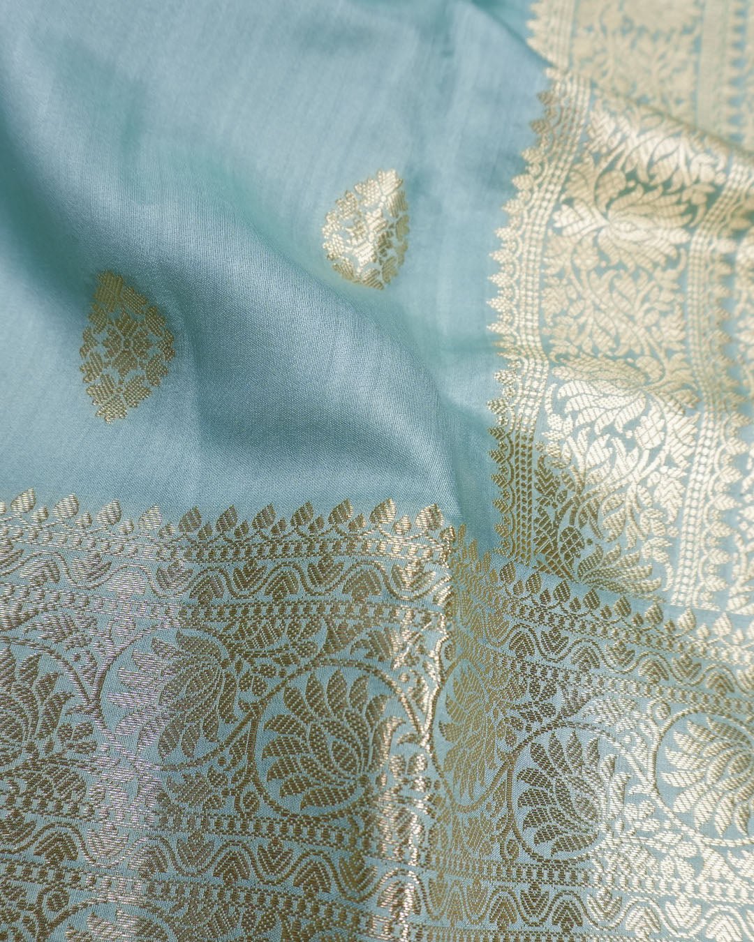 Aqua Green Pure Banarasi Saree with Butidar Weaves and Broad Border - katansi