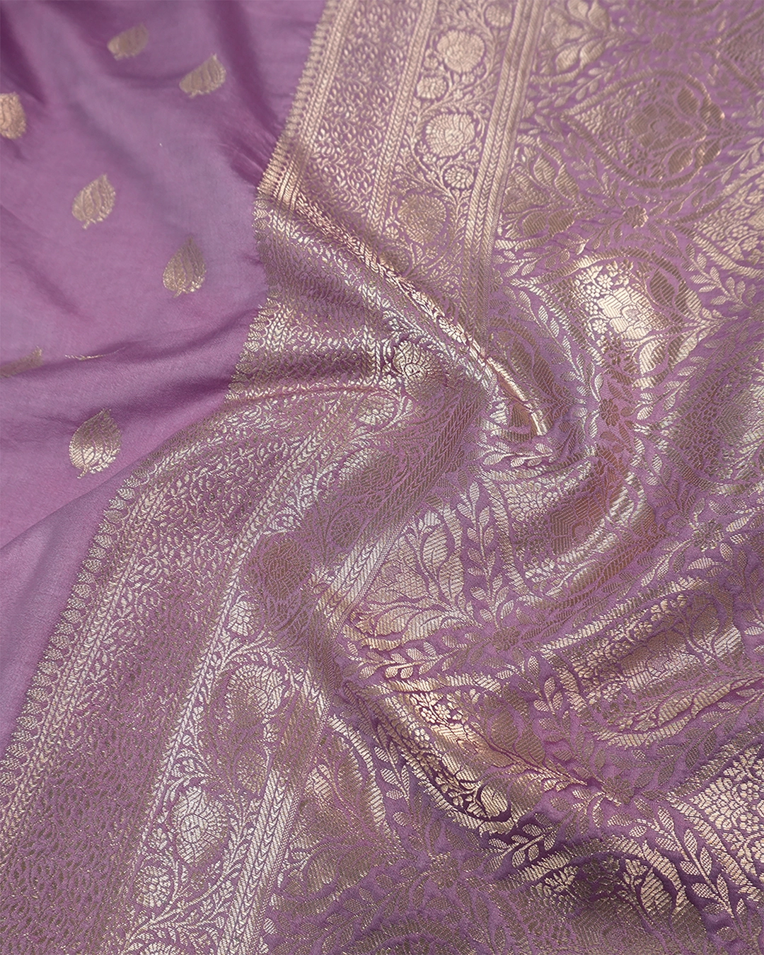 Light Purple Pure Banarasi Saree with Minimal Buti Weaves