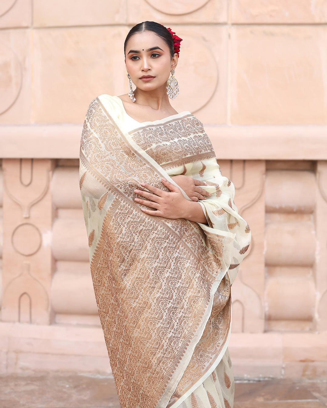 Luminous Light Cream Pure Kora Silk Banarasi Saree with Regal Elegance