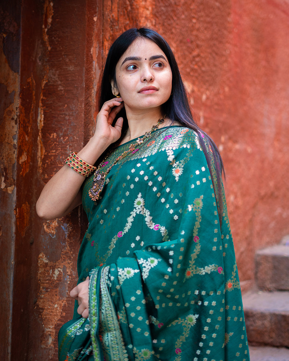 Rich Green Pure Banarasi Silk Masterpiece - Ghats of Banaras