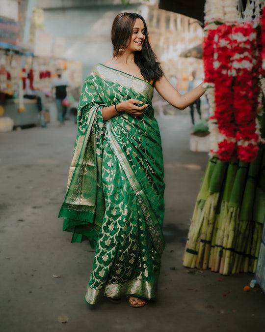 Royal Green Handwoven Pure Banarasi Silk Saree