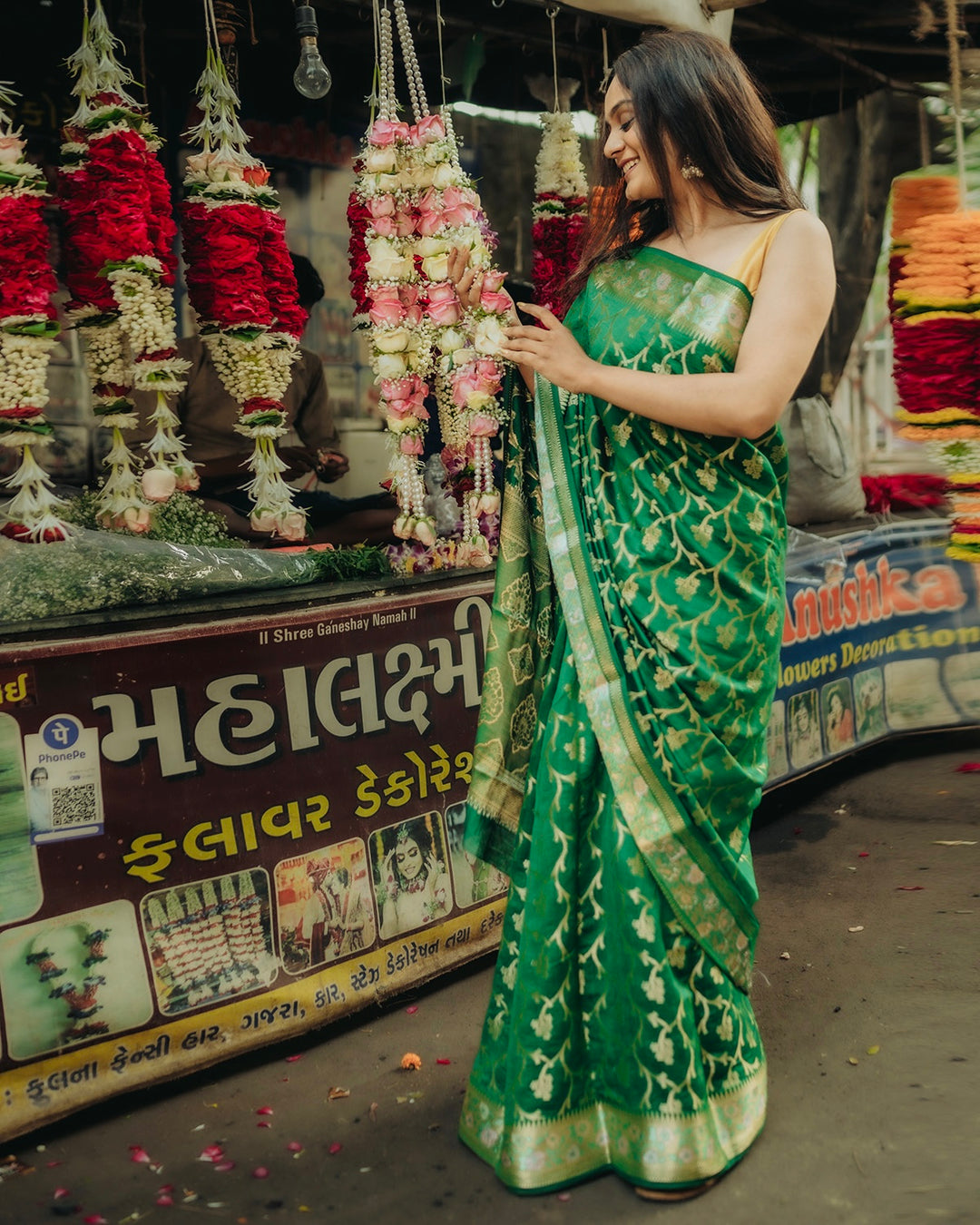 Royal Green Handwoven Pure Banarasi Silk Saree