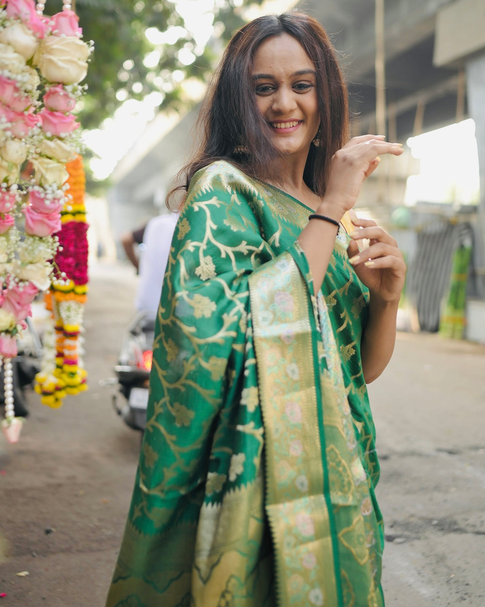 Royal Green Handwoven Pure Banarasi Silk Saree