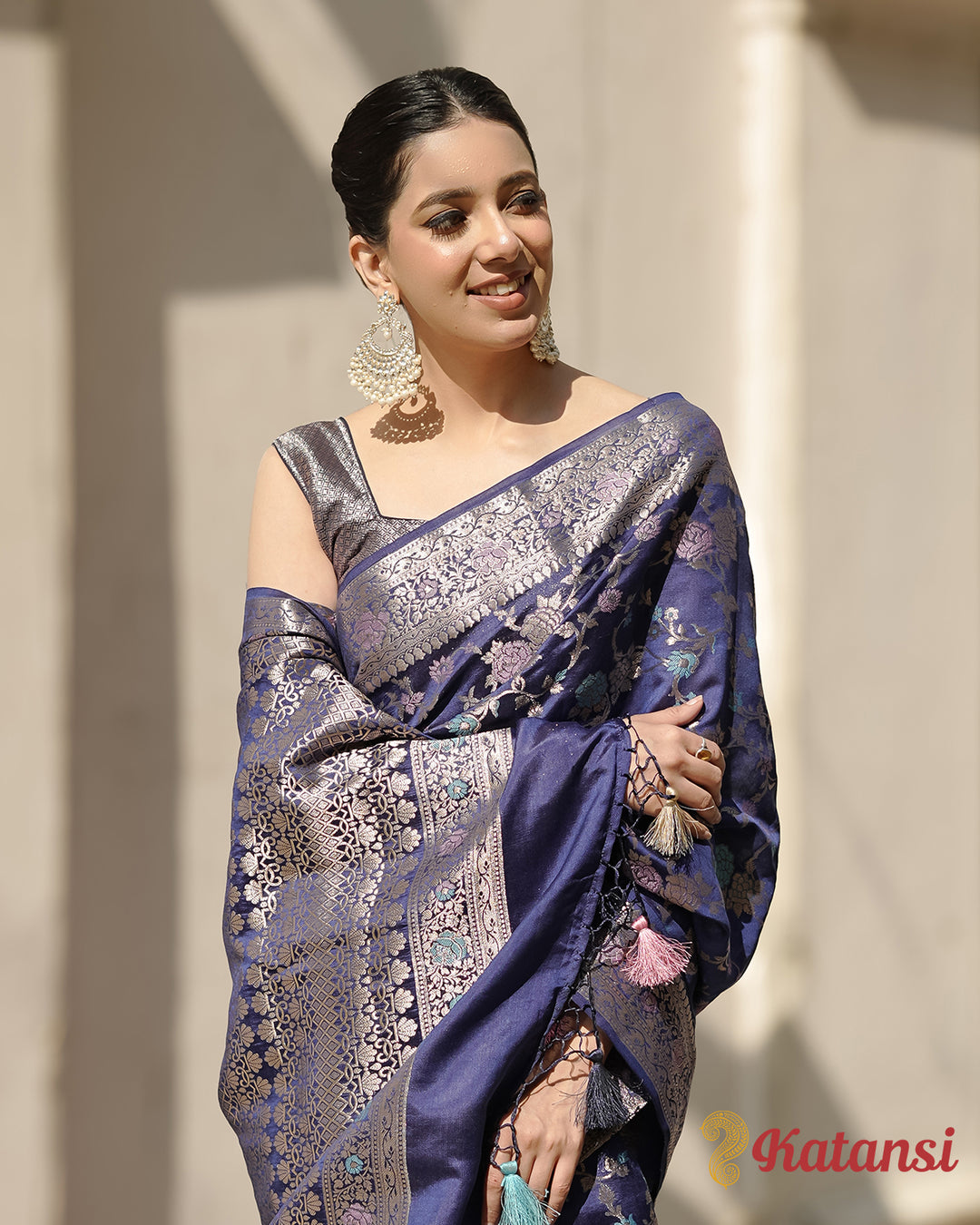 Royal Midnight Blue Banarasi Silk Saree with Intricate Real Zari Work and Timeless Floral Patterns