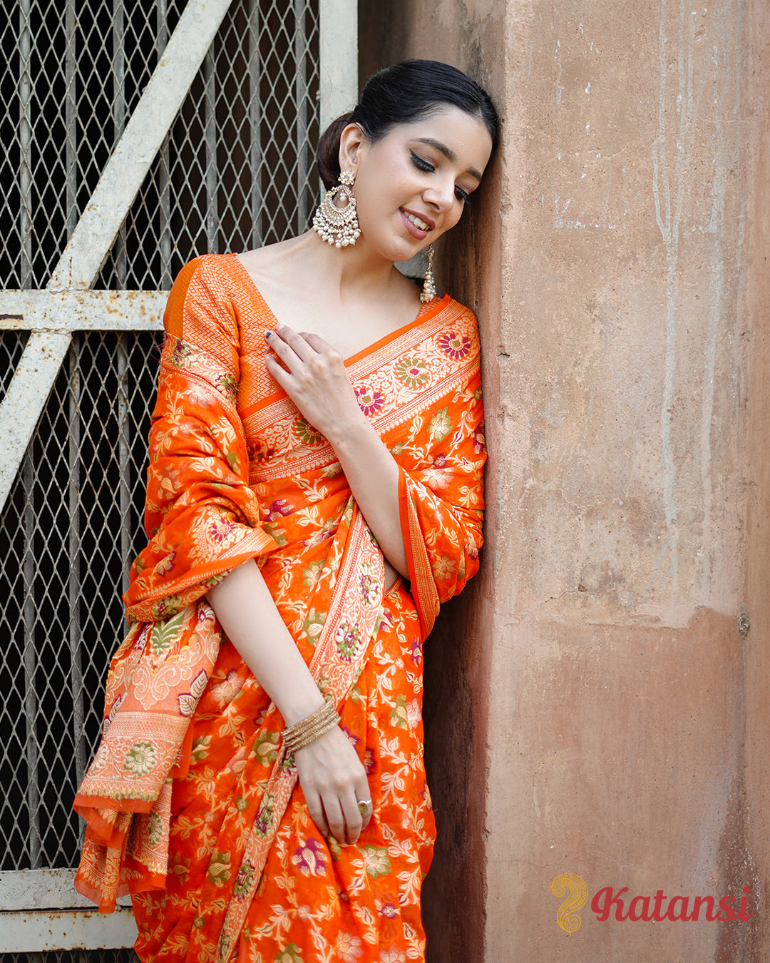 Glorious Orange Sunset Hues Pure Chiffon Saree with Luxurious Floral Weaves Patterns