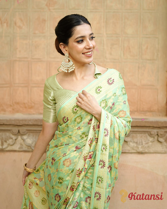 Royal Pure Chiffon Saree in Light Green with Majestic Chevron Weaves and Floral Patterns