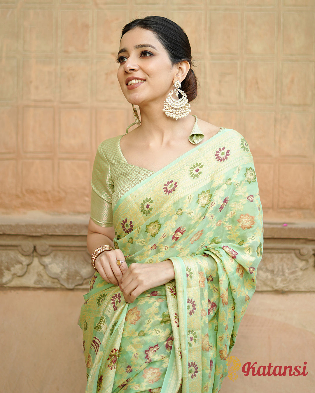 Royal Pure Chiffon Saree in Light Green with Majestic Chevron Weaves and Floral Patterns