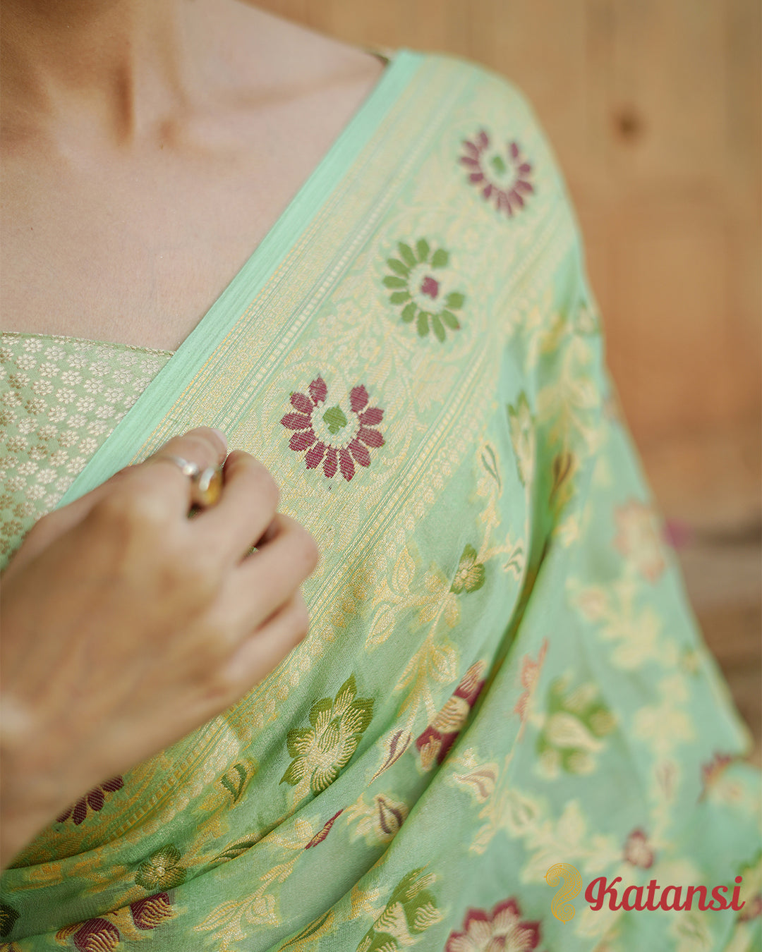 Royal Pure Chiffon Saree in Light Green with Majestic Chevron Weaves and Floral Patterns