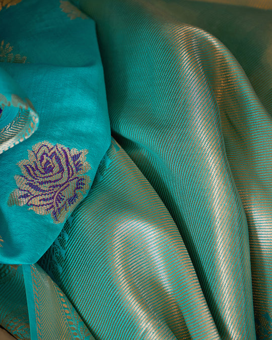Sea Blue Pure Banarasi Saree with Elegant Floral Zari Craftsmanship