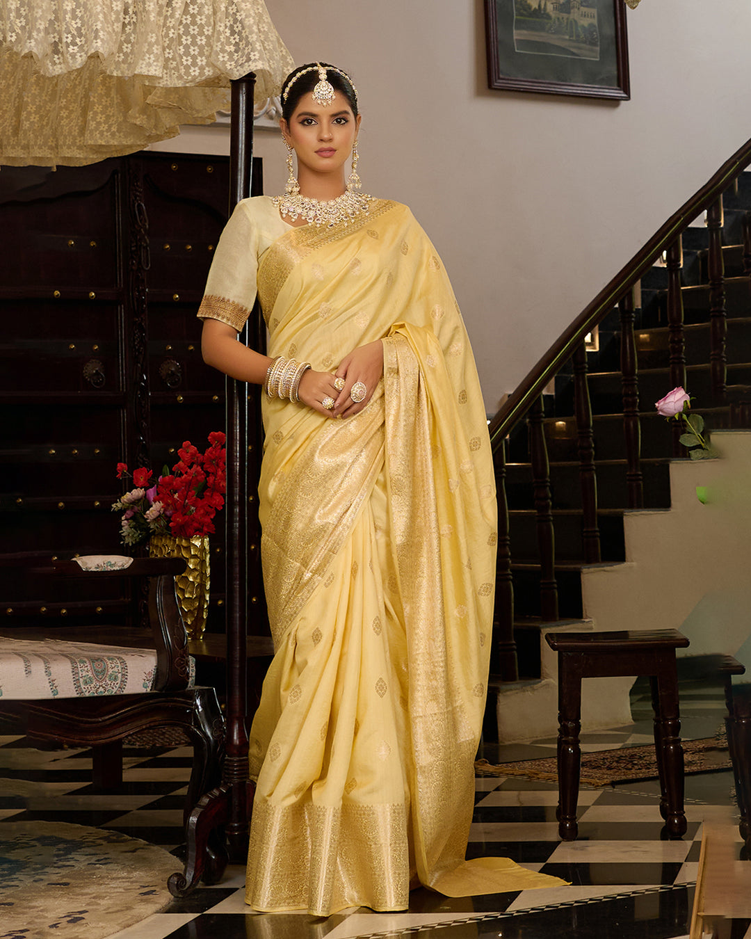 Pastel Yellow Pure Banarasi Saree with Elegant Zari and Buta Weaves