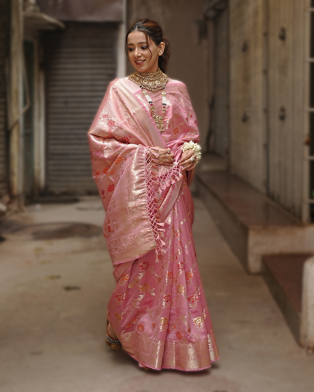Mauve Pink Pure Banarasi Saree with Floral Jaal and Vibrant Meenakari Weaves