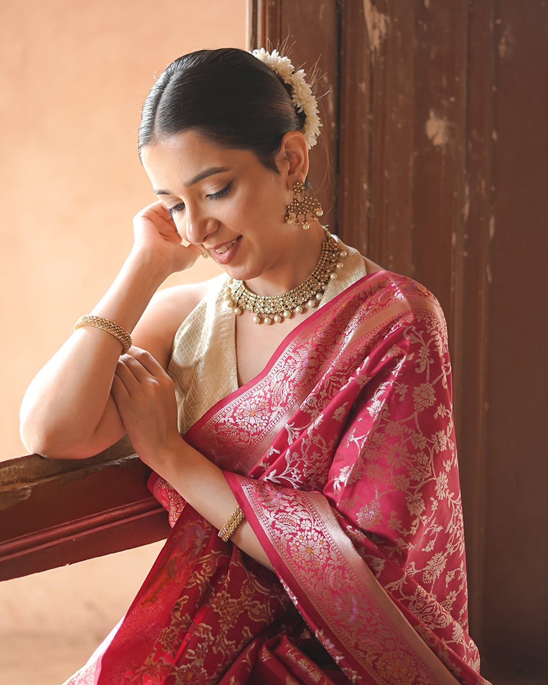 Ruhani Ruby – The Golden Jaal Banarasi