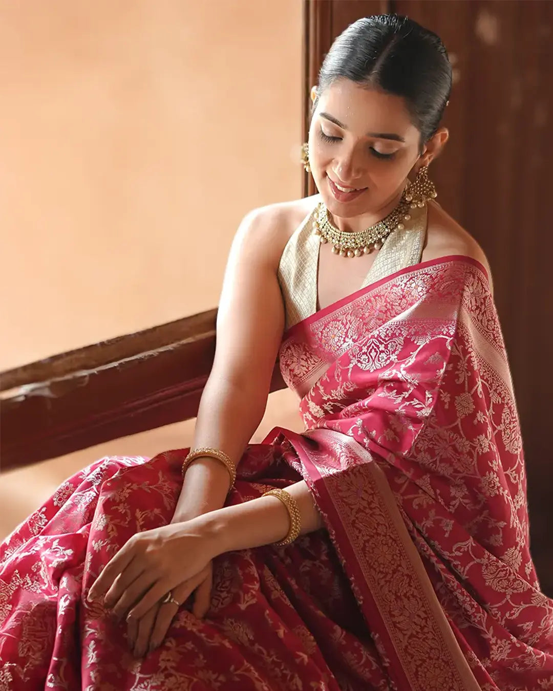 Ruhani Ruby – The Golden Jaal Banarasi